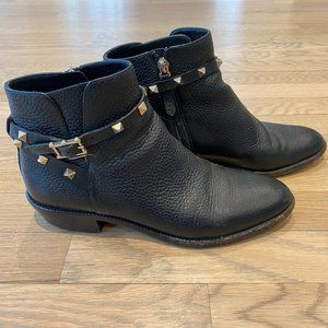 Valentino Garavani Rockstud Ankle Booties